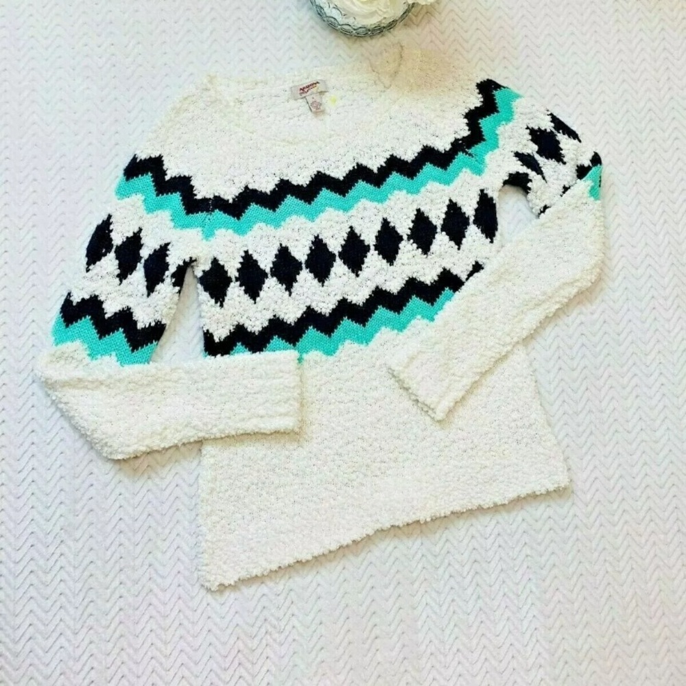 Arizona Jeans White soft plush Sweater Women Sz S